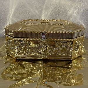 Disney Princess Musical Jewelry Keepsake Box (Limited Edition 2026) NWT